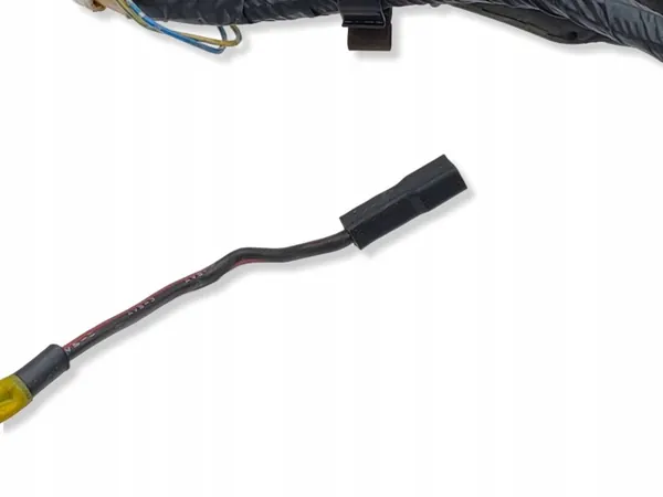 Harness de maletero Mitsubishi 3000GT OEM AMD235083 image 4