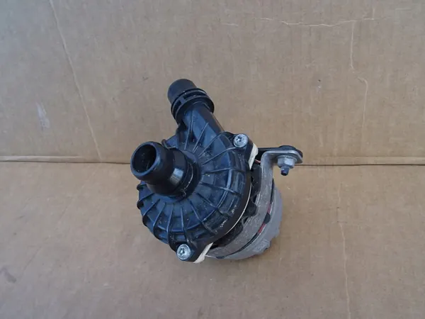 Mercedes-Benz OE A0005002300 Vattenpump image 3