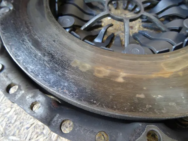 A3 8V GOLF VII 2.0 TDI Embreagem Completa LUK 04L141025 image 3