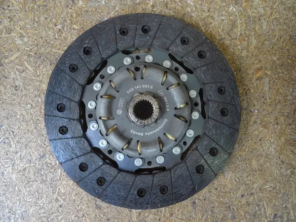 A3 8V GOLF VII 2.0 TDI Embreagem Completa LUK 04L141025 image 5