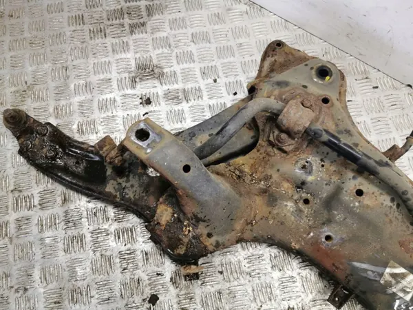 Subchassi dianteiro Hyundai i30 2013 OEM 62401A6400 image 9