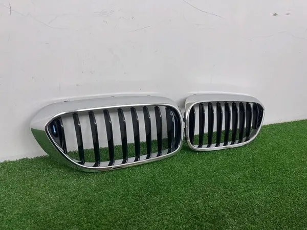 BMW OE 51712430994 Radiator Grille image 2