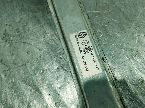 Elevador de vidro dianteiro direito Renault Clio III image 6