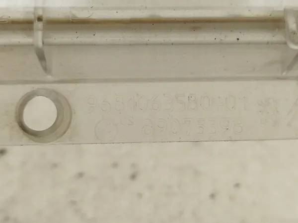 2009 Citroen C5 Luz de freio traseira 9681006358001 image 2