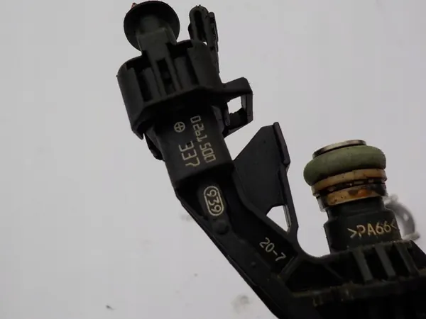 Inyector FORD FIESTA MK6 1.6 OEM CJ5G-9F593-AB image 4