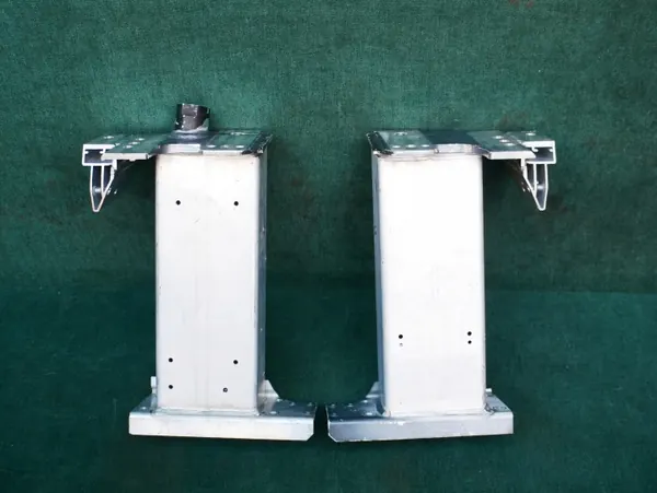 OEM RY53-V17N801-AB Knautschzone-Schrauben vorne links/rechts image 2