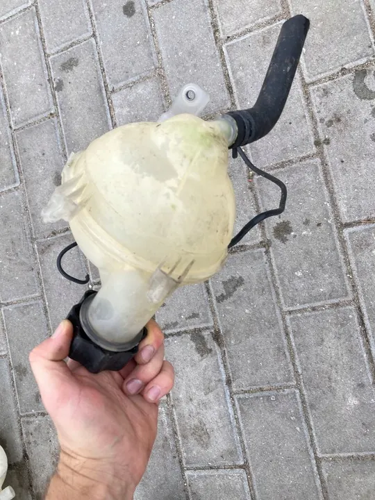 Kühlmittelbehälter Febi Bilstein PEUGEOT 308 172532 image 2