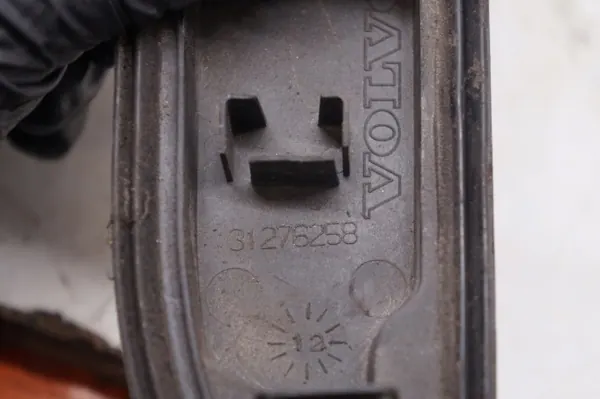 Volvo S80 II takaluukun lista OEM 31276258 image 10