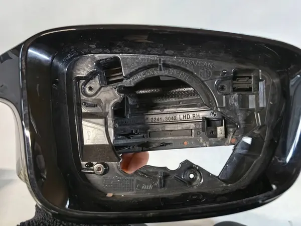 BMW M3 G80 M4 G82 Kolfiber Spegelskydd Höger OEM 8075064 ARO image 7