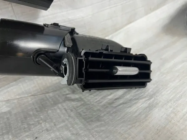 Mercedes GLS 167 Grade de Conduto de Ar Esquerda OEM A1668301554 image 3