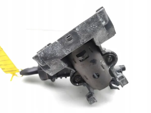 BMW X5 Ontstekingsslotschil OEM LU6751667 image 6