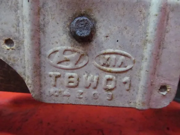 Begagnad Hyundai OE Katalysator OEM TBWD1 image 6