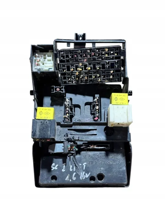 Boîtier Module BSI OEM 7703397911 Renault Megane I image 2