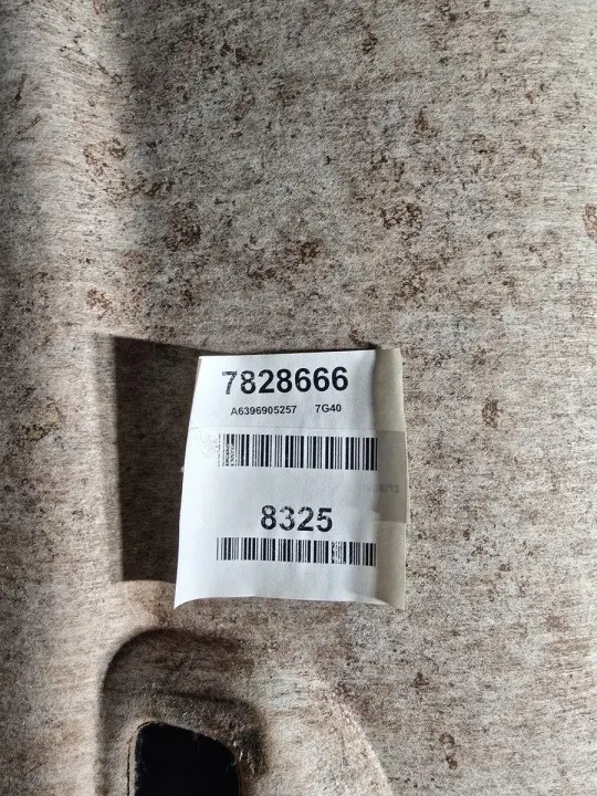 Mercedes-Benz Vito Viano W639 dakbekleding OEM A6396905257 image 9
