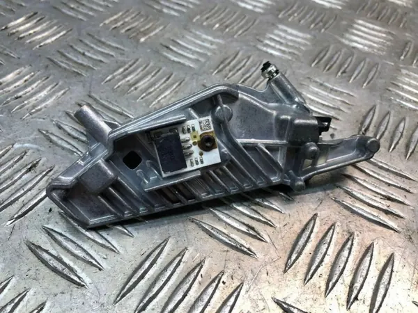 Audi A8 S8 D4 Scheinwerferelement OEM 171440021 image 2