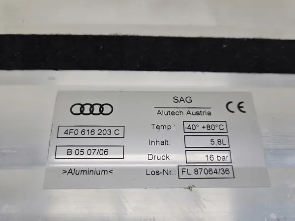 Audi A6 C6 3.0 TDI Lufttank OEM 4F0616203C image 3