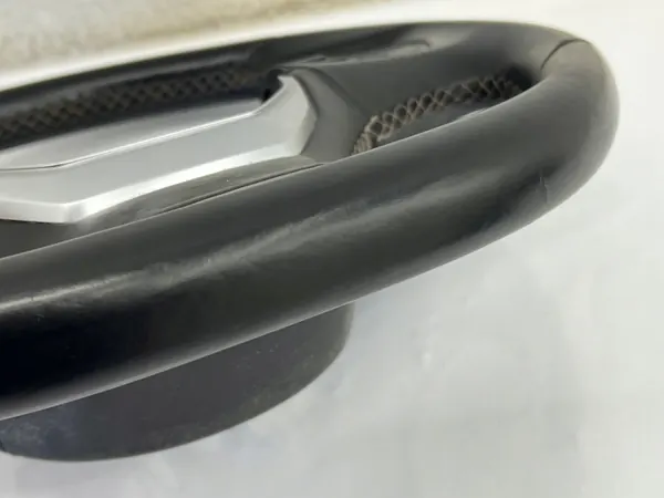 Volante de Couro OEM 98088710ZD - Usado image 7