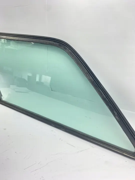 Vitre arrière gauche avec joint OEM SDV08662 Mercedes W124 image 8