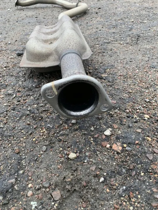 Subaru Forester Avgasljuddämpare OEM FBZ27758 image 3