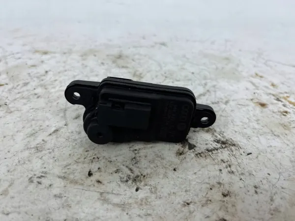 Atuador tampa combustível OEM 80A862159A VW Atlas/Tiguan image 2