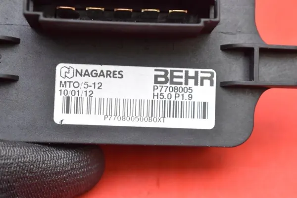 Puhallinvastus OEM P7708005 Peugeot 3008:lle 2010-13 image 7