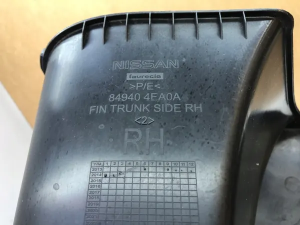 Nissan Qashqai II J11 Cache Coffre Droit OEM 849404EA0A image 4