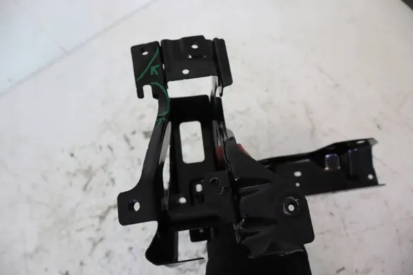 Strålkastarfäste OEM 5A26E82 Höger Fram BMW X3 image 6