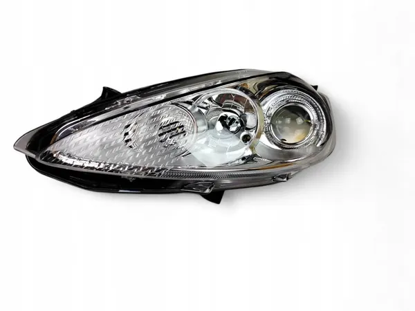 Vasen Etuvalaisin Ford Fiesta 6 MK6 08- image 2