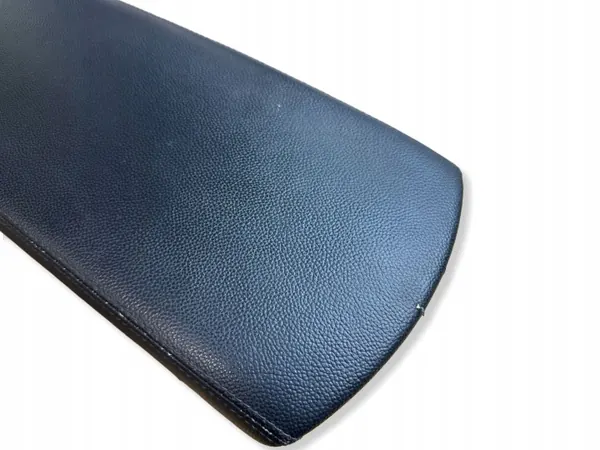 Mercedes Armstöd Förvaringsutrymme OEM A2306800050 - Begagnad image 6