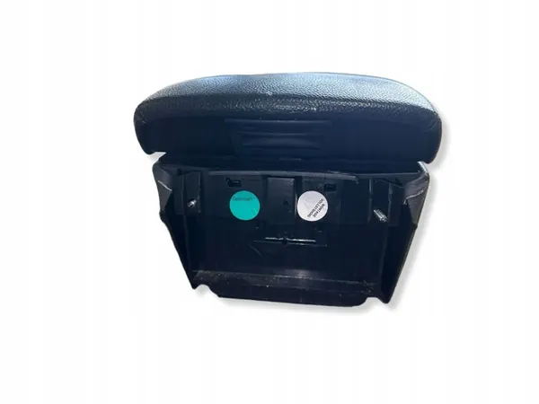 Mercedes Armstöd Förvaringsutrymme OEM A2306800050 - Begagnad image 7