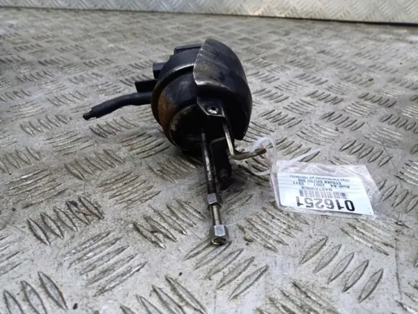 Wrakowisko-16251- Turbo Actuator voor Audi A4 B8 2.0 TDI image 2