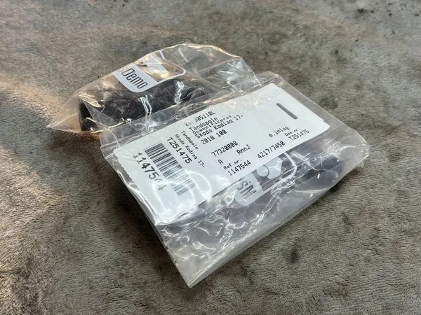 Sytytyspuola Audi A7 C7 Macan 2.0 TFSI 06H905110G image 3