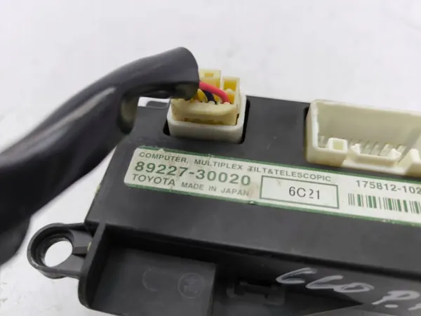 Module direction assistée Lexus OEM 8922730020 image 4