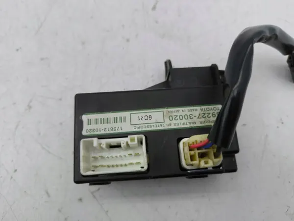 Module direction assistée Lexus OEM 8922730020 image 5