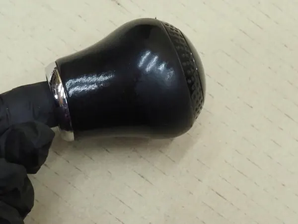 AUDI A6 C5 97-01 Gear Knob Leather Manual 6 Speed 4B0863279A image 4