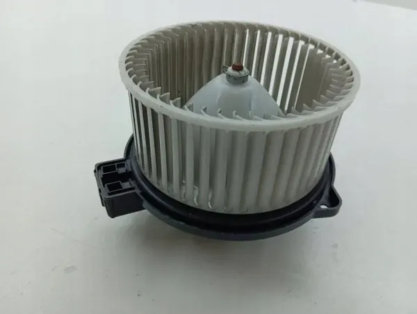 Mazda CX-7 Lämmitysydin OEM 8727000371 - Käytetty image 2