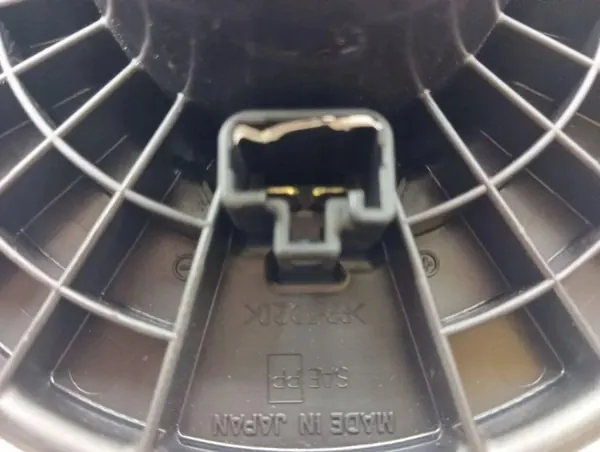 Mazda CX-7 Lämmitysydin OEM 8727000371 - Käytetty image 5