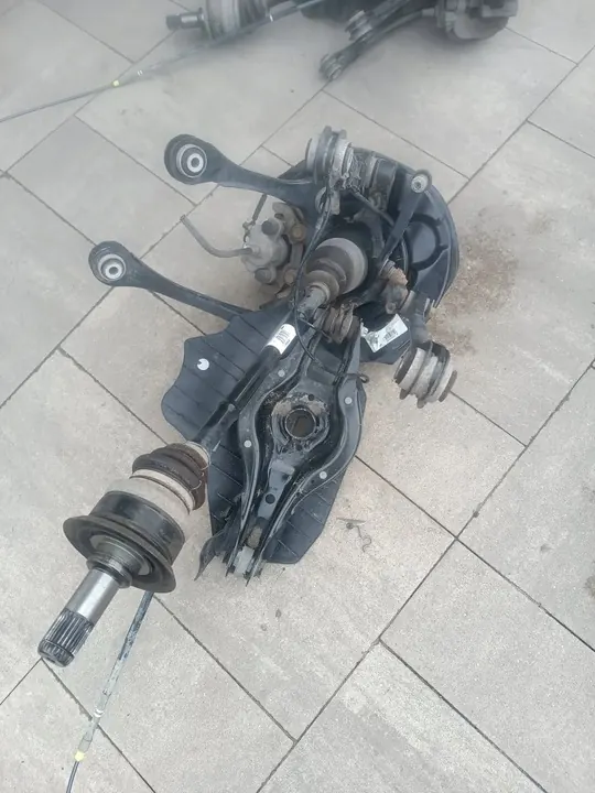 Snodo posteriore destro BMW 3 GT F34 image 2