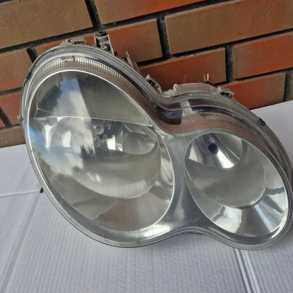 Rechter Voorlicht Mercedes-Benz C W203 A2038201259 image 2