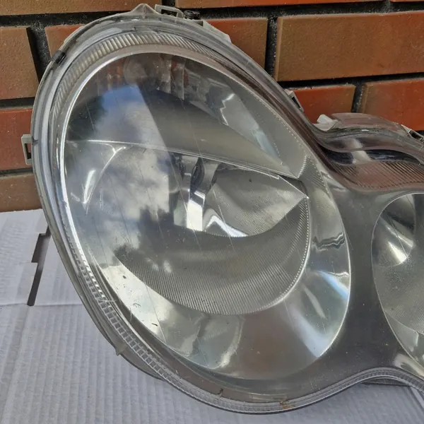 Rechter Voorlicht Mercedes-Benz C W203 A2038201259 image 3