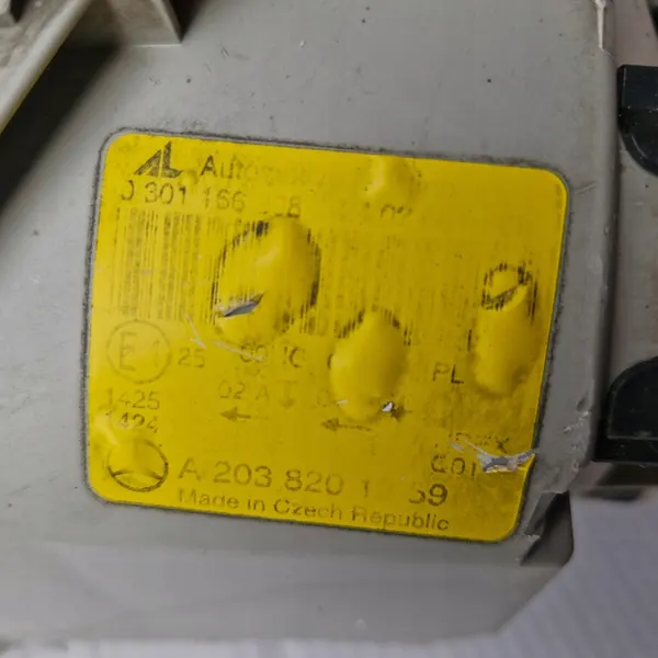 Rechter Voorlicht Mercedes-Benz C W203 A2038201259 image 9