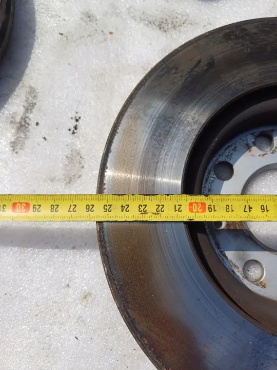 OEM Tarcze hamulcowe klocki jak nowe przód OPEL Corsa D kod Z157 08r. 1.3 cdti - Voorremmen & -blokken image 5