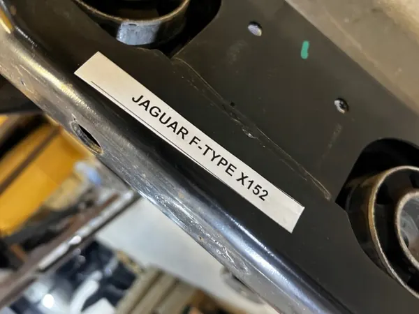 Cuna Trasera OEM WÓZEK SANKI KOŁYSKA TYŁ Jaguar F-TYPE image 7