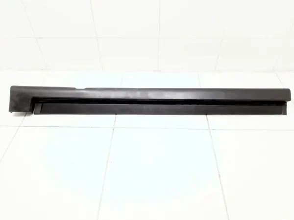 OEM 9650947277 Saimão lateral direito para Citroen C6 image 2