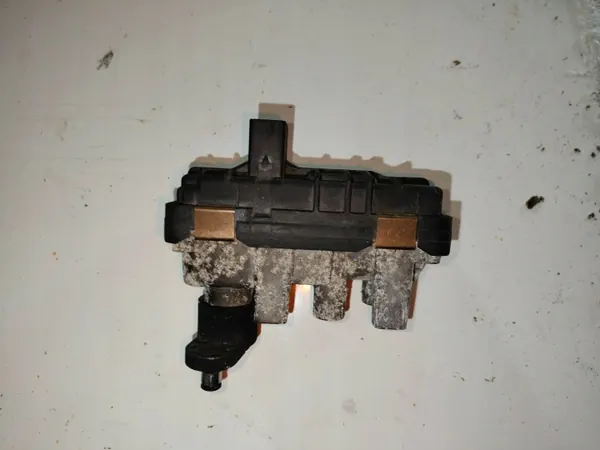 Actuador Turbo BMW OEM 6NW010099-02 Usado image 2