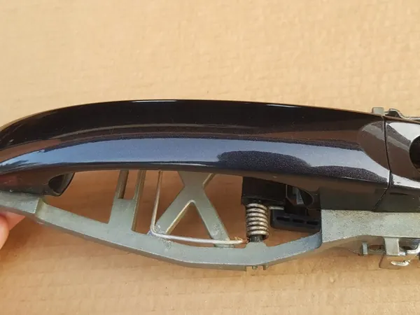 Vasemman etuoven kahva / VW Touran I Caddy III / LC9Z image 6