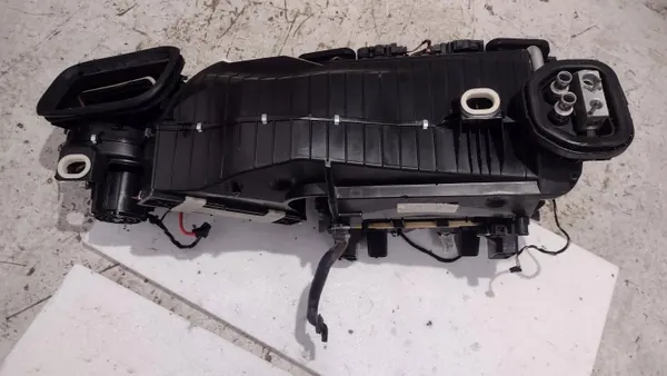 Mercedes-lämmitys OEM A2188300400 CLS W218:lle image 3