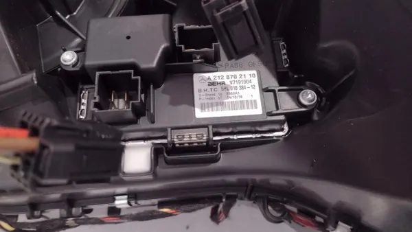 Mercedes-lämmitys OEM A2188300400 CLS W218:lle image 7