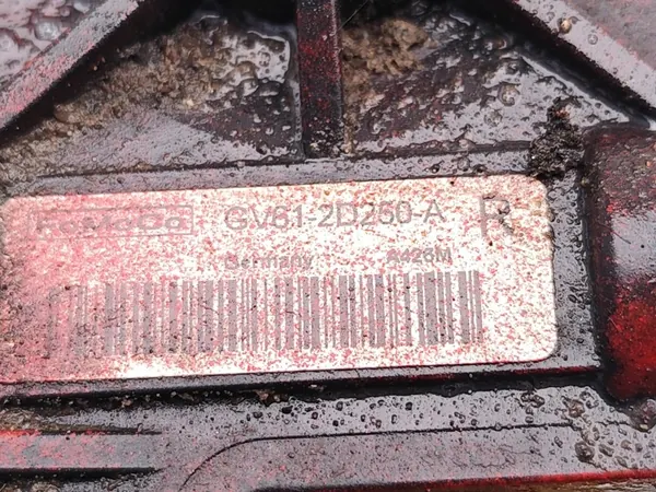 Ford Kuga Bakre bromsok OEM GV612D250A image 7