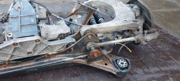 Komplette Aufhängungsbrücke EUT für Audi A8 D2 Quattro image 5